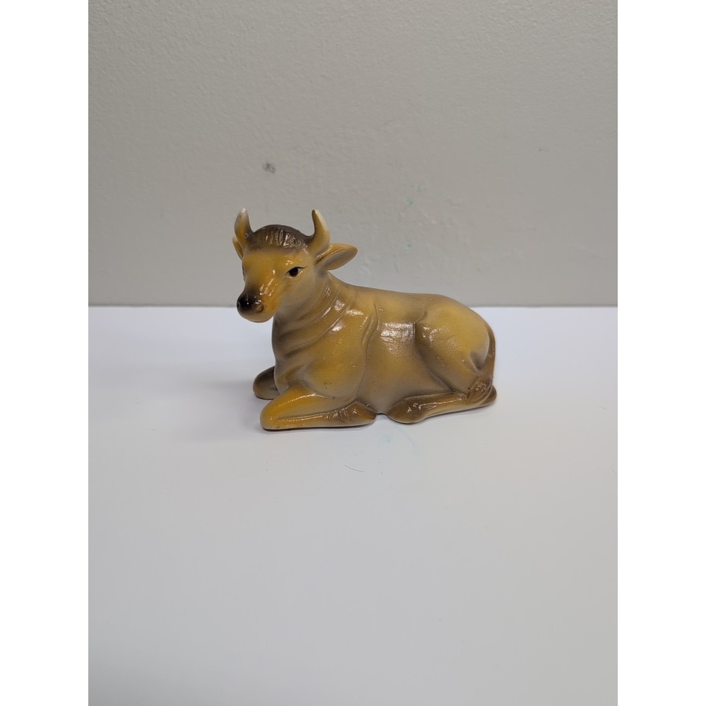 Laying Cow‎ Vintage Porcelain Christmas Nativity Animal Figurine